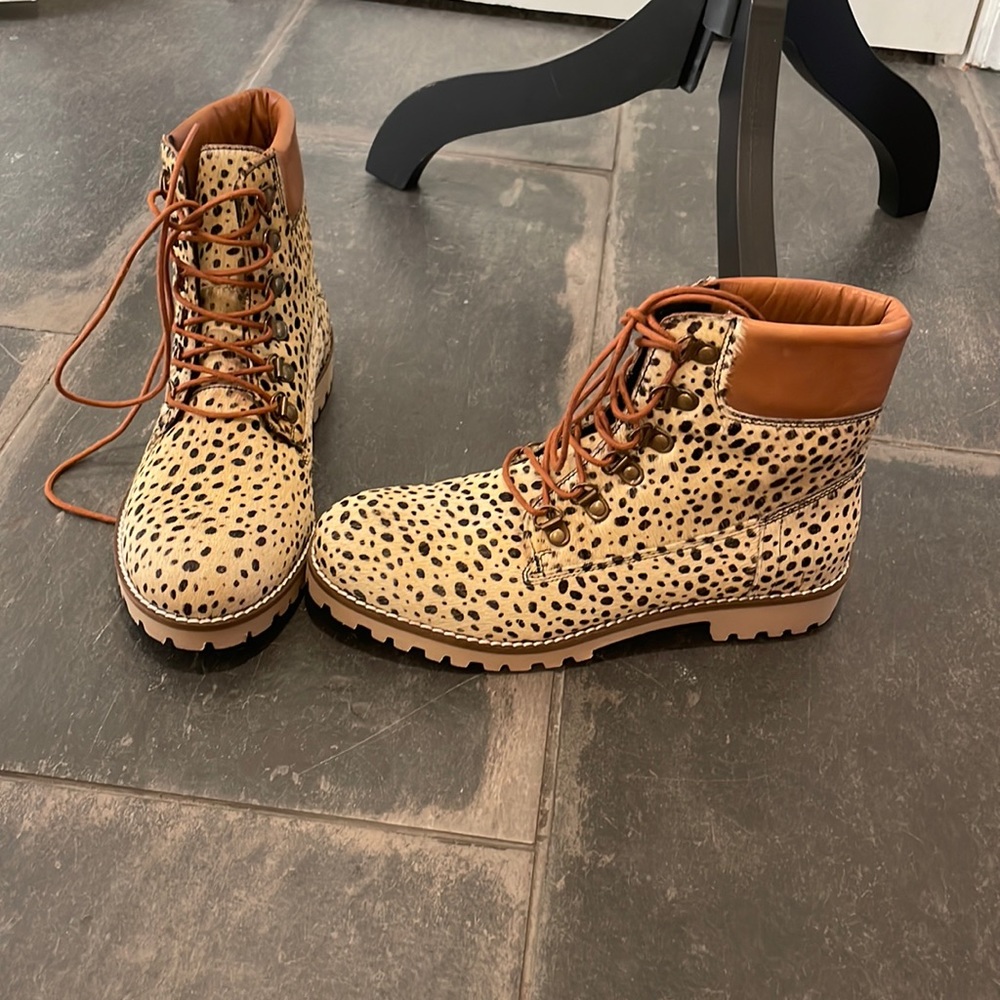 NWT Diba True Calf Hair/Leather Booties